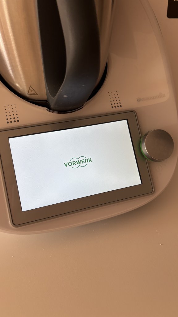 Thermomix TM6 white with Varoma & Vegetable Styler optional with Friend