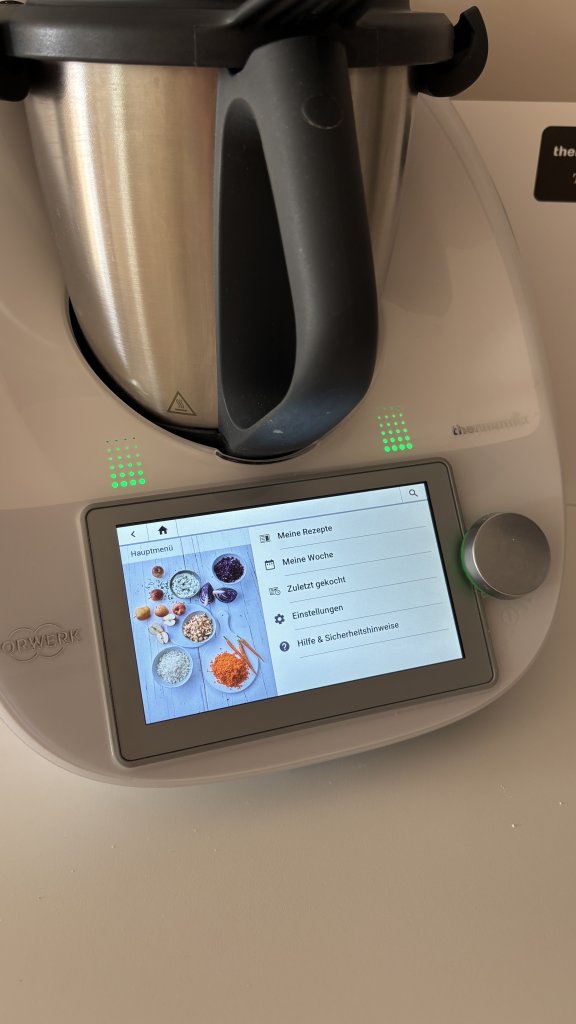 Thermomix TM6 white with Varoma & Vegetable Styler optional with Friend