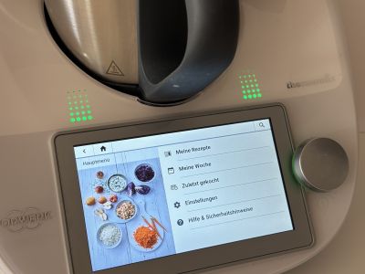Thermomix TM6 white with Varoma & Vegetable Styler optional with Friend
