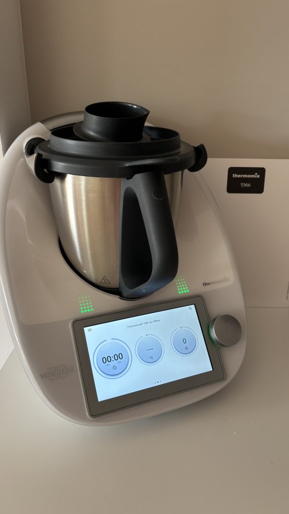 Thermomix TM6 white with Varoma & Vegetable Styler optional with Friend