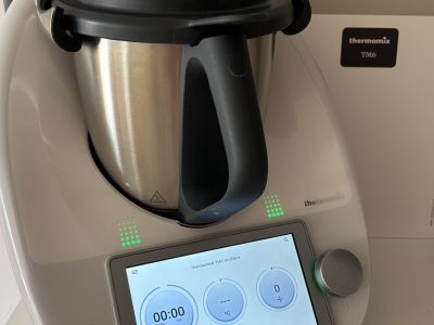 Thermomix TM6 white with Varoma & Vegetable Styler optional with Friend