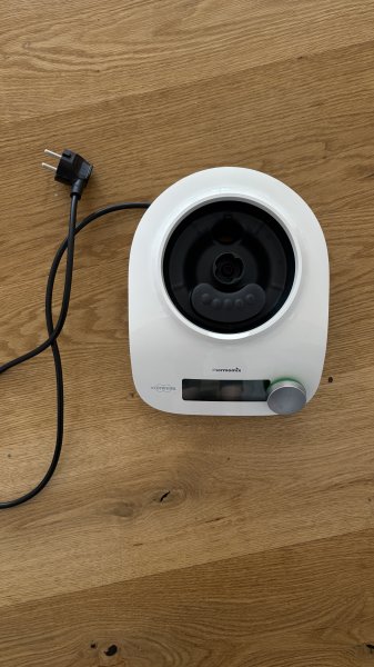 Thermomix TM6 white with Varoma & Vegetable Styler optional with Friend