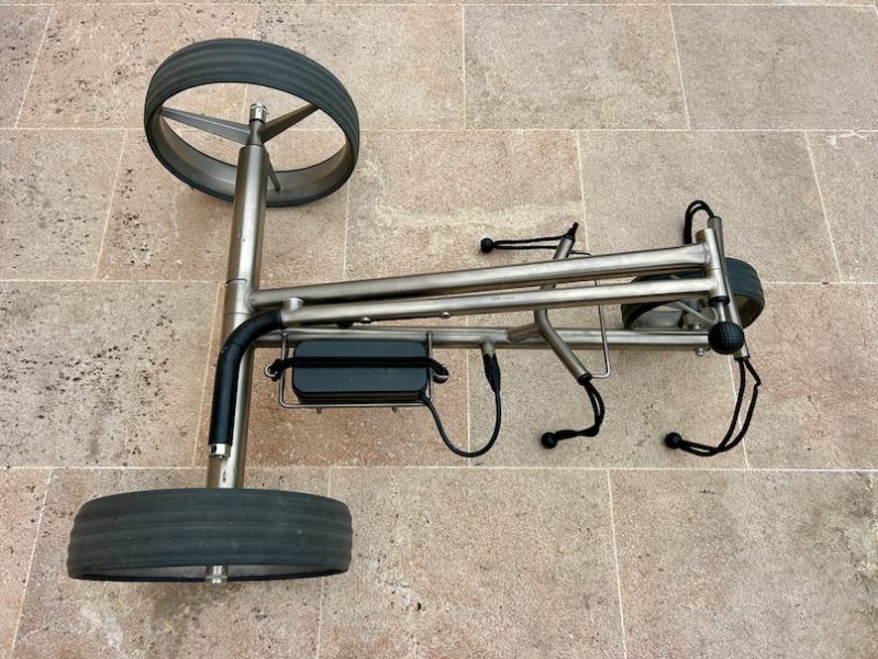 TiCad Liberty Titan Electric Trolley – foldable, battery & transport bags
