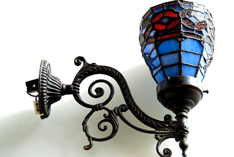 Tiffany wall lamp
