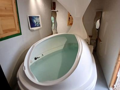 Tiny House mit  Float Tank – Verkauf als Komplettpaket