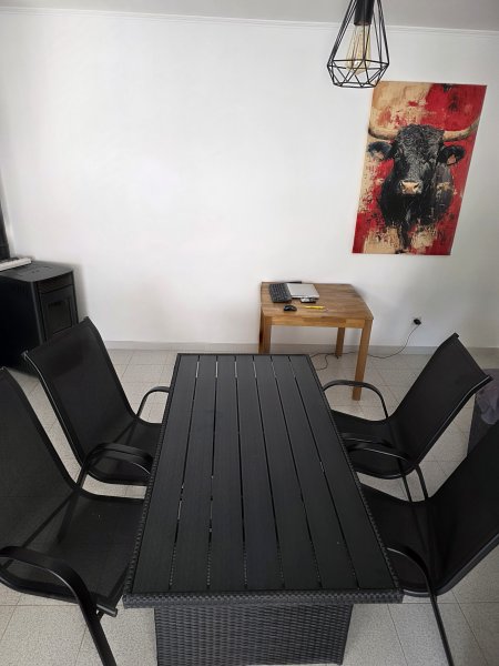 Tisch anthrazit mit 4 Stühlen