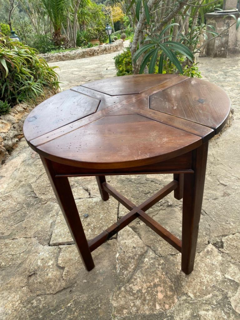 Solid wood round antique folding table
