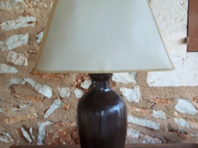 Table lamp