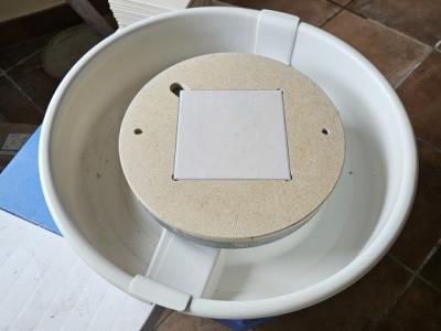 Torno de alfarero Nidec