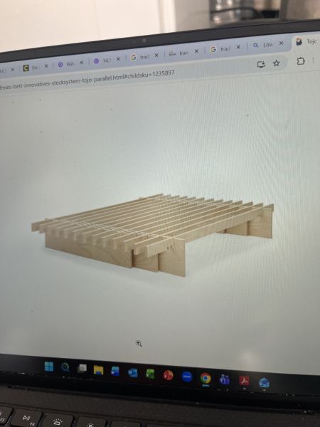 Tojo Innovations - estructura de cama maciza de haya.