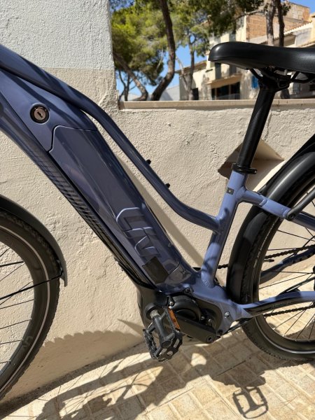 Great Liv/Giant women's e-bike size XS lightly used 500 w
