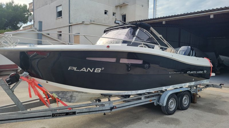 Top Motorboot Atlantic Marine 730, Service neu, 350PS, WC, Kajüte - opt. Liegeplatz in Cala Dor