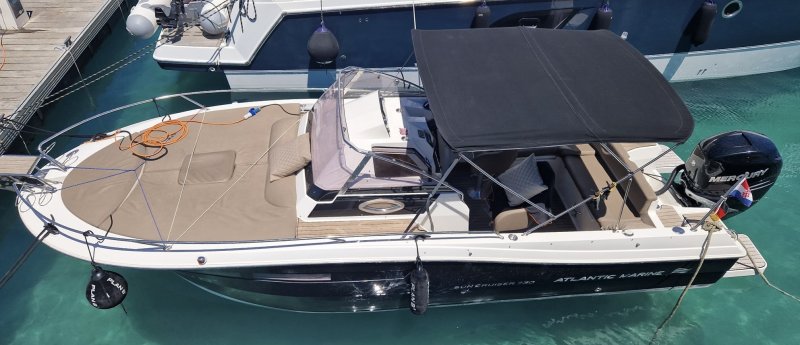 Top Motorboot Atlantic Marine 730, Service neu, 350PS, WC, Kajüte - opt. Liegeplatz in Cala Dor