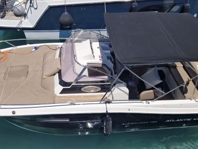 Top Motorboot Atlantic Marine 730, Service neu, 350PS, WC, Kajüte - opt. Liegeplatz in Cala Dor