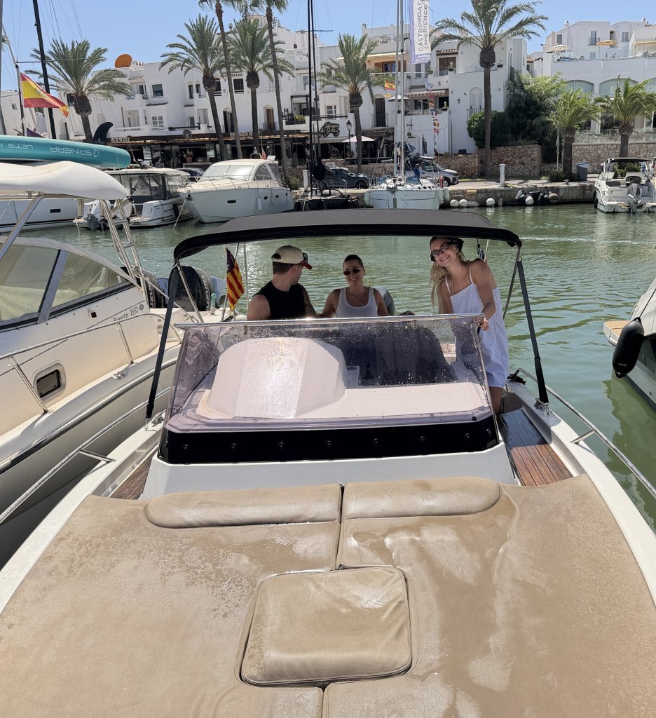 Top Motorboot Atlantic Marine 730, Service neu, 350PS, WC, Kajüte - opt. Liegeplatz in Cala Dor