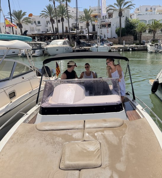 Top Motorboot Atlantic Marine 730, Service neu, 350PS, WC, Kajüte - opt. Liegeplatz in Cala Dor