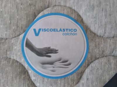 Sofá cama top con colchón nuevo!