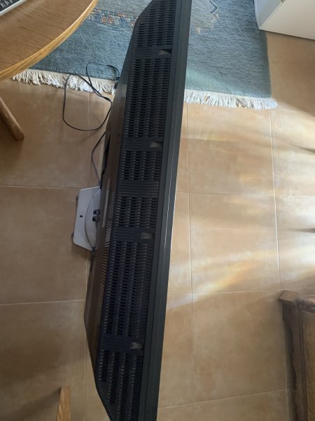Toshiba LCD Color TV 42A3000P