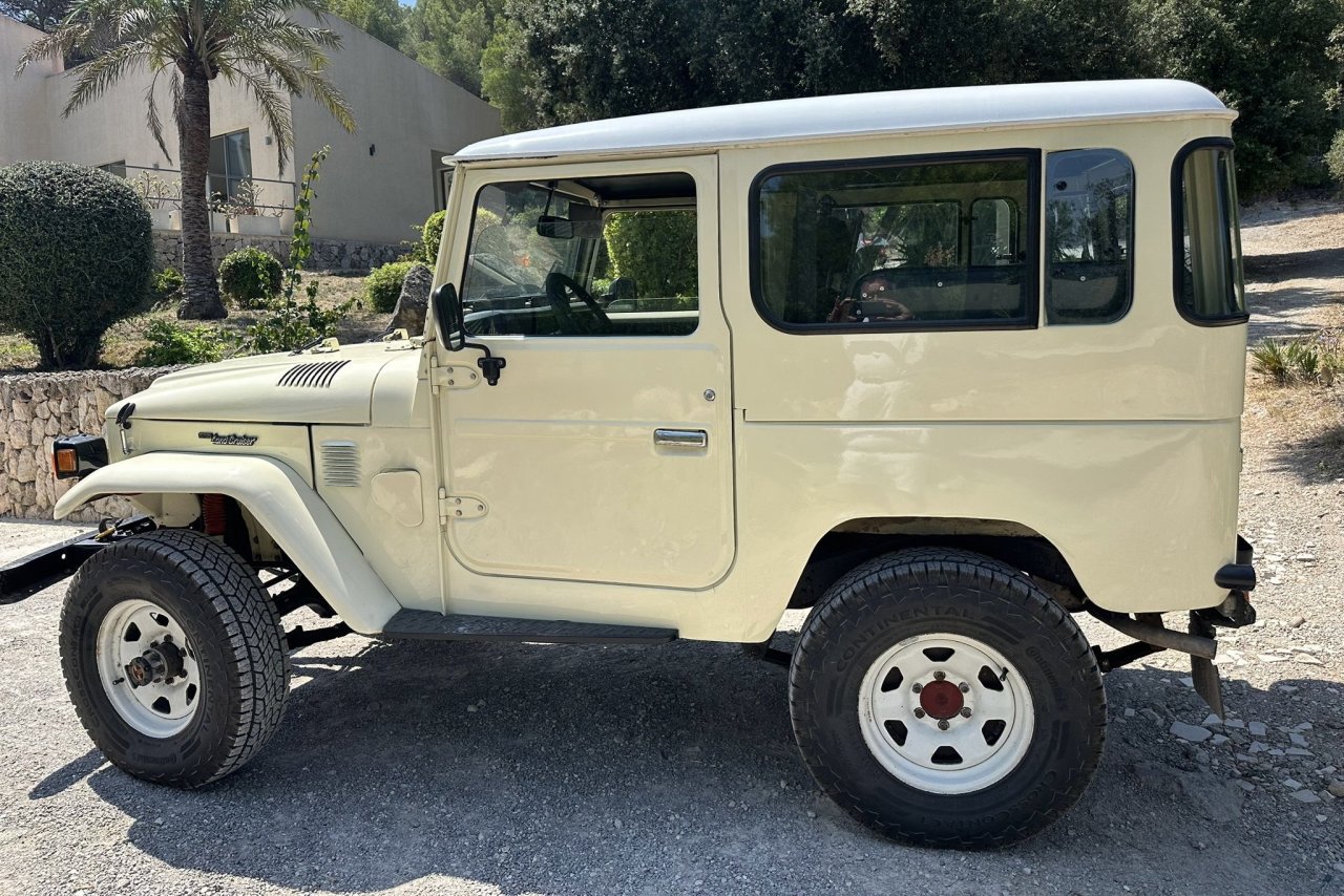 Toyota Land Cruiser BJ42 - Classic