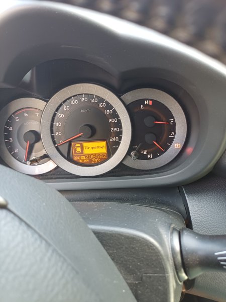 Toyota RAV 4 D4D executive