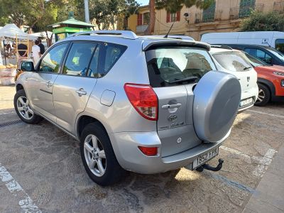 Toyota RAV 4 D4D executive