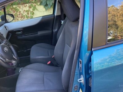 Toyota Yaris HIBRIDO 2013