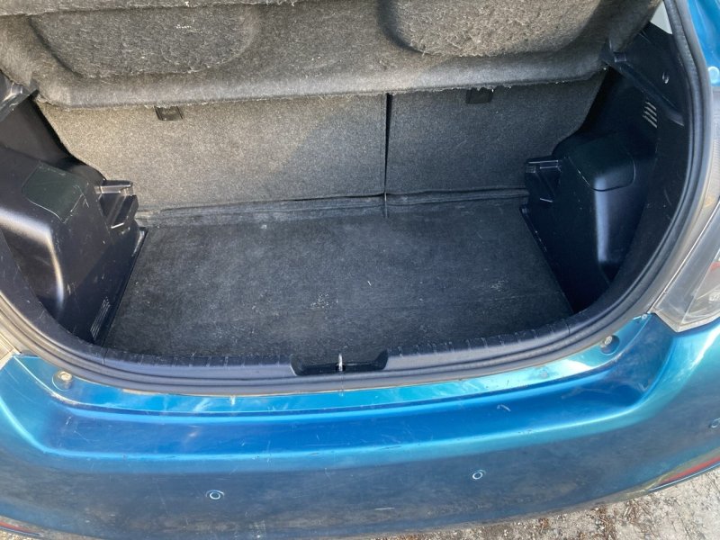 Toyota Yaris HIBRIDO 2013