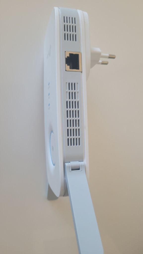 TP-Link RE550 WLAN Verstärker Repeater AC1900 (Dual-WLAN AC + N, 1300MBit/s 5GHz)