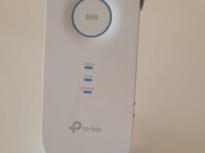 TP-Link RE550 Amplificador/Repetidor Wi‑Fi AC1900 (Doble banda AC + N, 1300 Mbit/s 5 GHz + 600 Mbit/s 2,4 GHz)