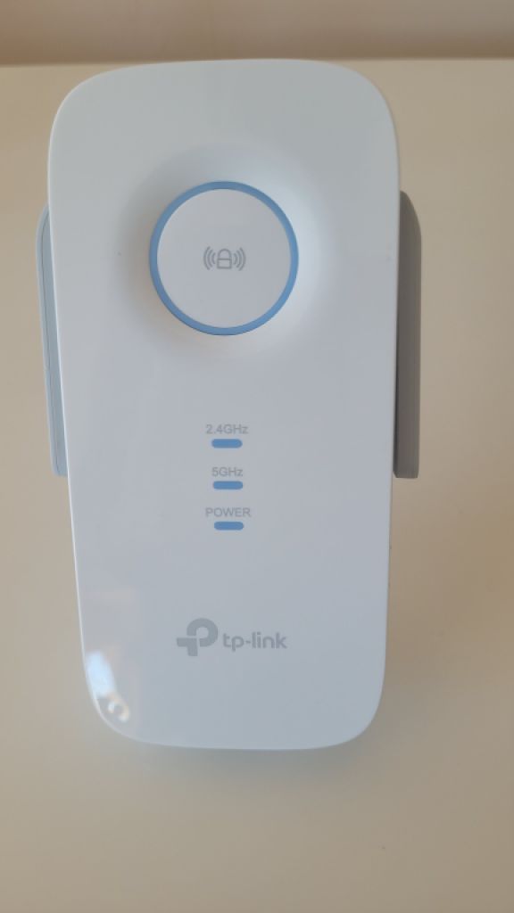 TP-Link RE550 Amplificador/Repetidor Wi‑Fi AC1900 (Doble banda AC + N, 1300 Mbit/s 5 GHz + 600 Mbit/s 2,4 GHz)