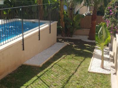 Traum Neubau Doppelhaus Hälfte mit Blick auf die Bucht von Palma in Sa Cabaneta unweit des Golfplatz