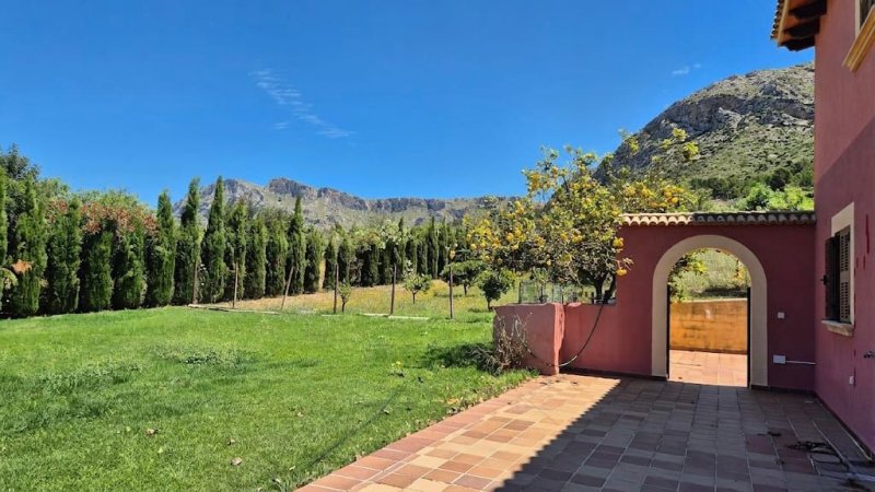 Traumhaft schöne Finca Colonia sa Pere zur Langzeit Miete