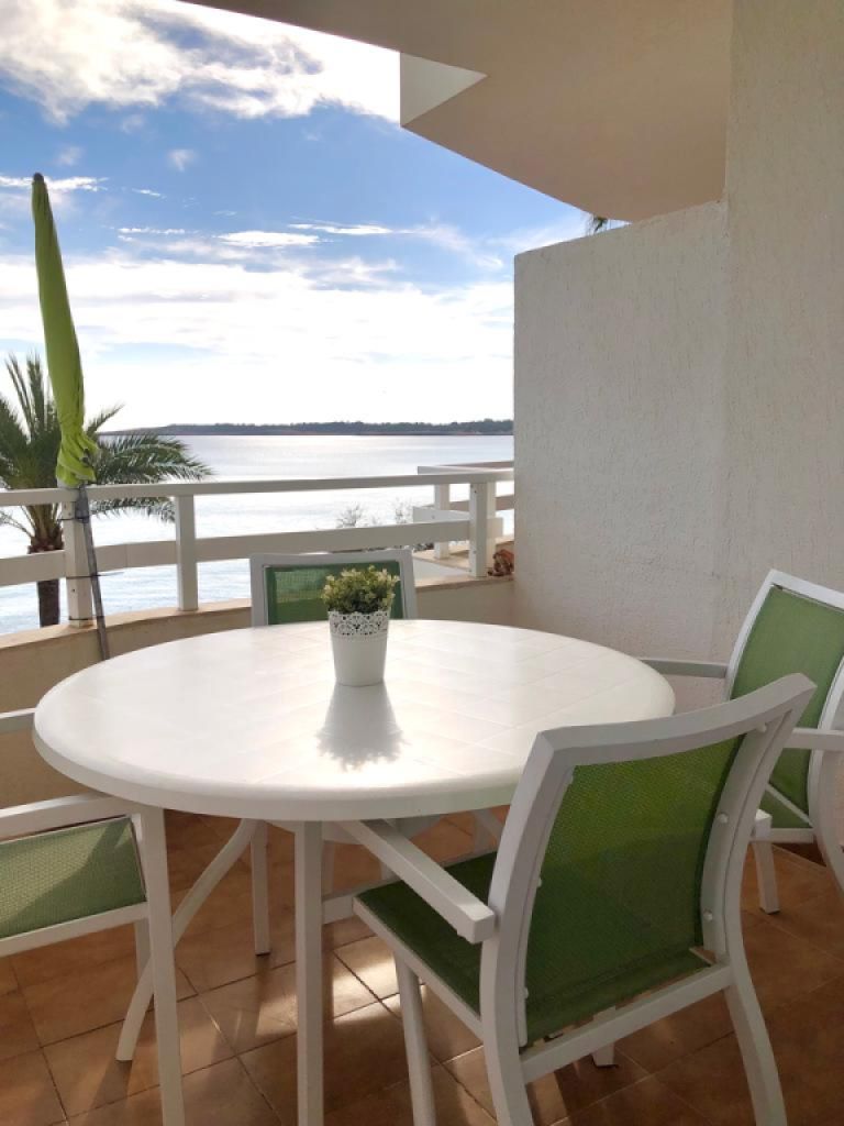 Fantásticas vistas al mar: Apartamento con balcón envolvente: Apartamento con vistas al mar Sabina C