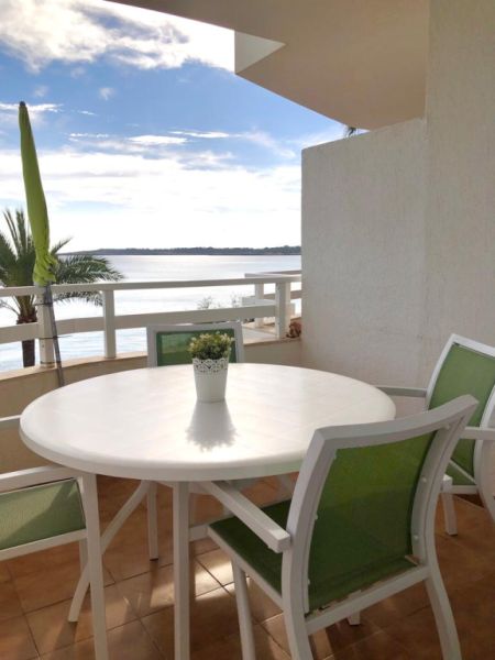 Fantásticas vistas al mar: Apartamento con balcón envolvente: Apartamento con vistas al mar Sabina C