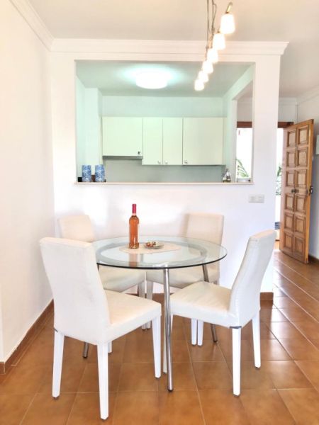 Fantásticas vistas al mar: Apartamento con balcón envolvente: Apartamento con vistas al mar Sabina C