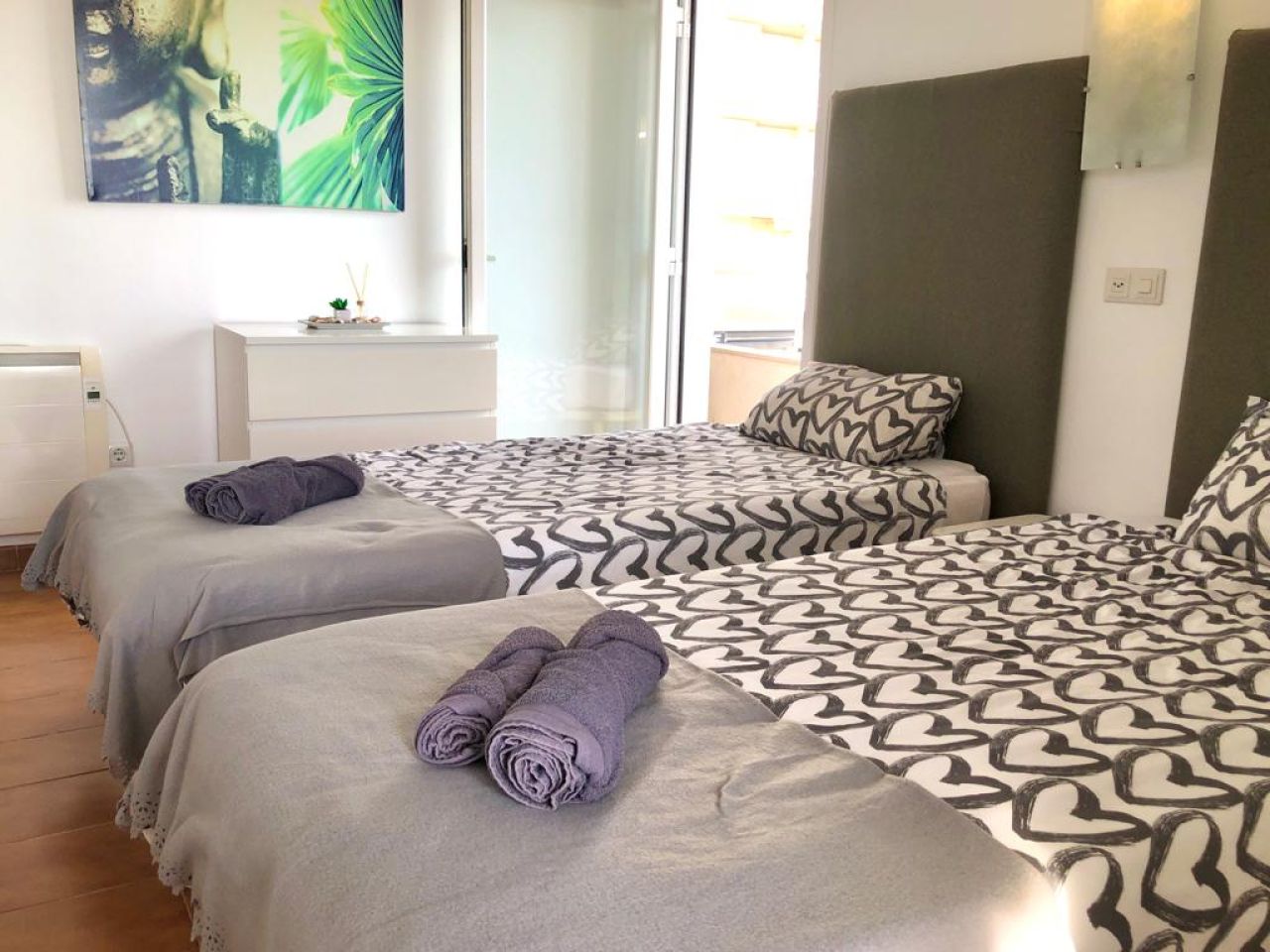 Fantásticas vistas al mar: Apartamento con balcón envolvente: Apartamento con vistas al mar Sabina C