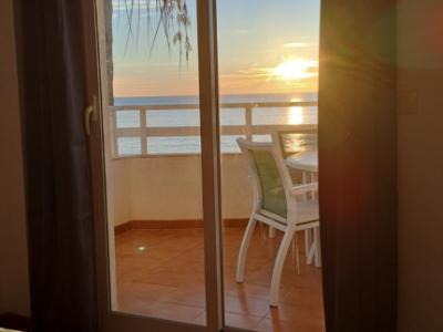 Fantásticas vistas al mar: Apartamento con balcón envolvente: Apartamento con vistas al mar Sabina C