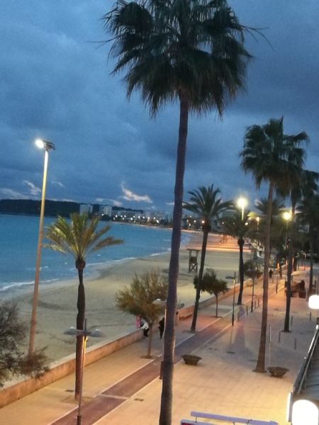 Fantásticas vistas al mar: Apartamento con balcón envolvente: Apartamento con vistas al mar Sabina C