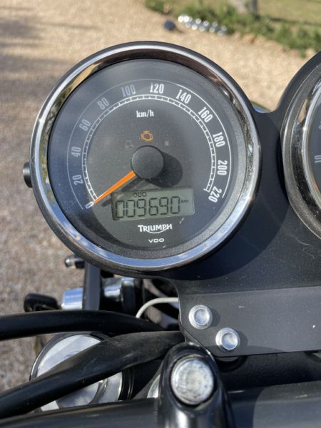 Triumph Bonneville T100, como nuevo, ¡top!