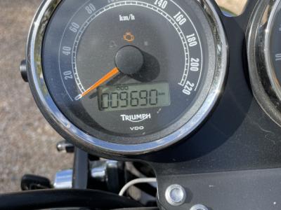 Triumph Bonneville T100, como nuevo, ¡top!