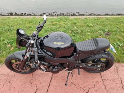 Triumph Speed Four 600 Café Racer