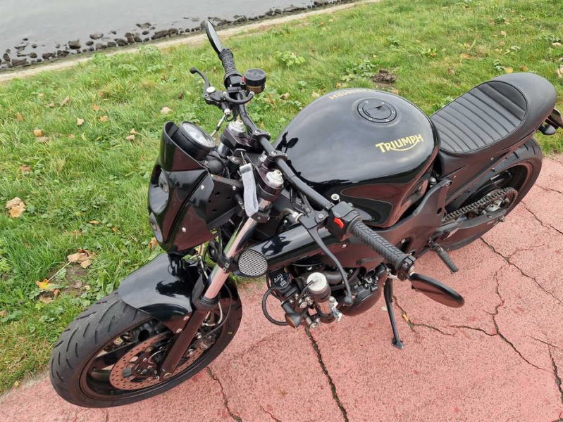 Triumph Speed Four 600 Café Racer