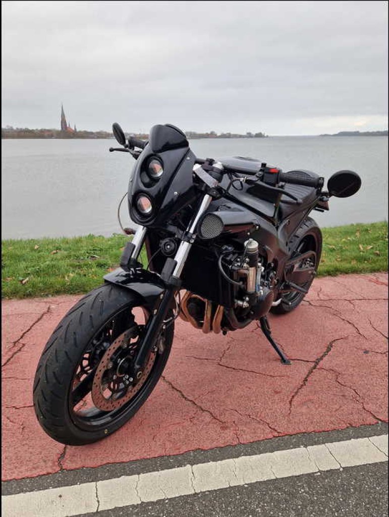 Triumph Speed Four 600 Café Racer