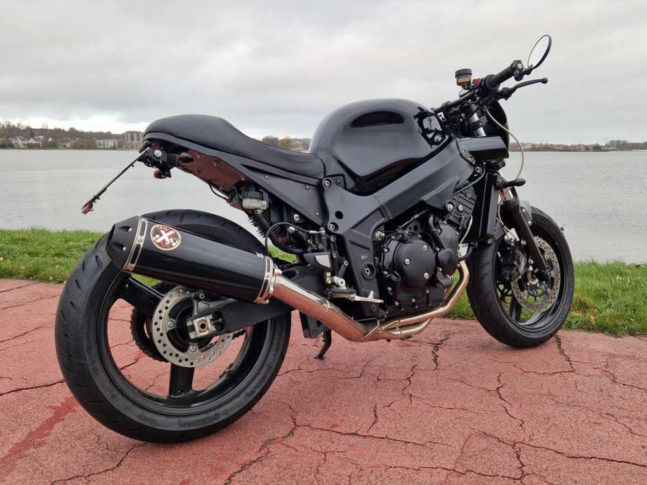 Triumph Speed Four 600 Café Racer