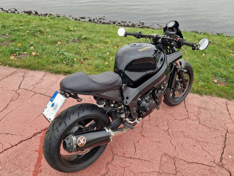 Triumph Speed Four 600 Café Racer
