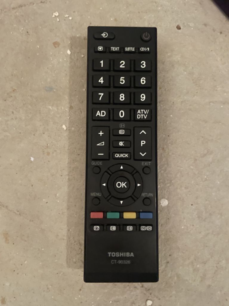 TV - Televisor Toshiba con mando a distancia