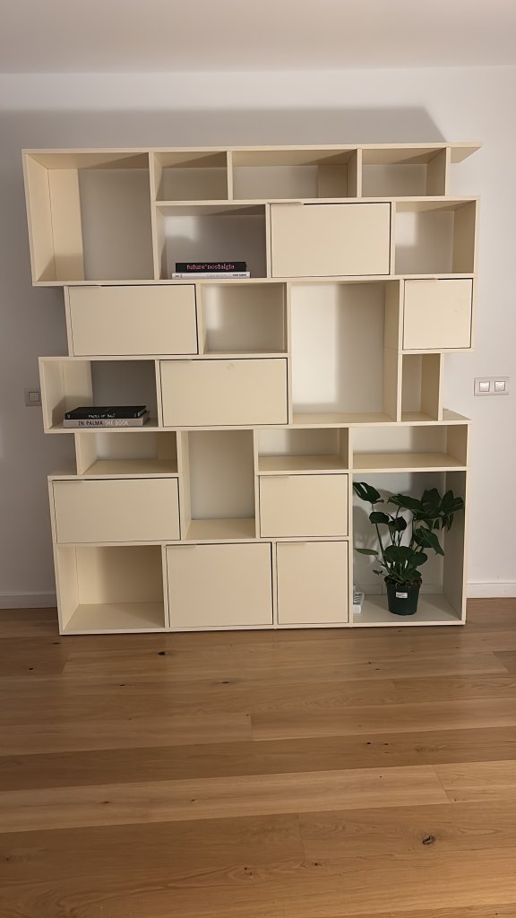 Tylko Designregal in Creme 200x200 cm wegen Umzugs abzugeben