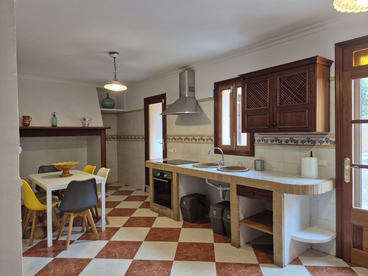Typisch mallorquinisches Dorfhaus auf 2 Etagen in Ariany -- DH 20