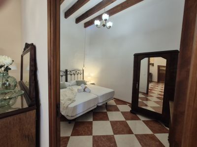 Typisch mallorquinisches Dorfhaus auf 2 Etagen in Ariany -- DH 20