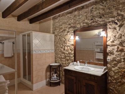 Typisch mallorquinisches Dorfhaus auf 2 Etagen in Ariany -- DH 20